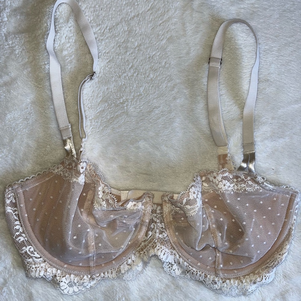 Victoria’s Secret Dream Angels Wicked Velvet Unlined Demi Bra
